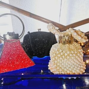 Mixed vintage Beaded and hard-shell handbag with shoulder strap "chain"